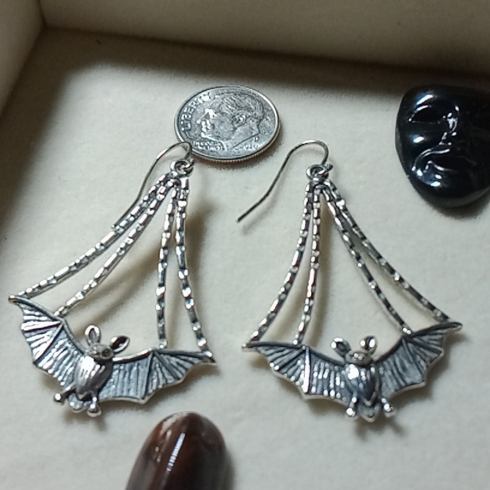 Silver Bat Dangle Earrings | Gothic Halloween Vibes | Lightweight & Unique